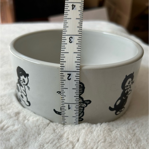 Cute Cat Water Dish with Black and White Cats - Picture 7 of 7
